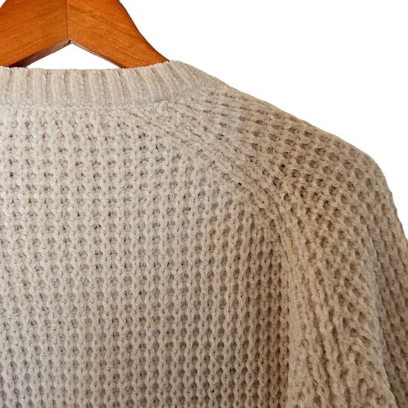Altar'd state Alice Chenille Sweater Pearl Color XS NWT Super Soft Comfy - Picture 7 of 10